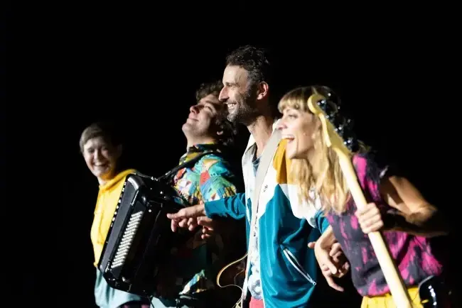 Szenen aus dem Theaterstück